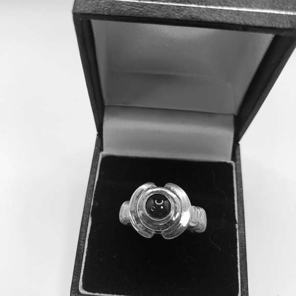 RED GARNET RING STERLING SILVER SIZE 7 - Picture 4 of 4